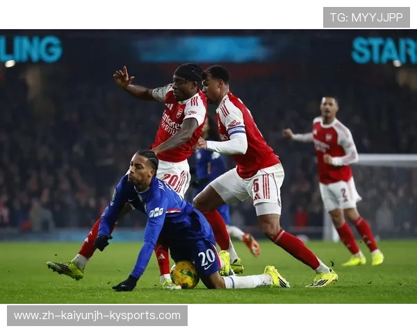 英联杯焦点阿森纳冲击四冠序章曼城背水一战为救赎而战